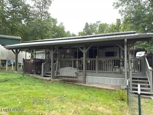 18 Chestnut Oak DR, Crossville, TN 38571