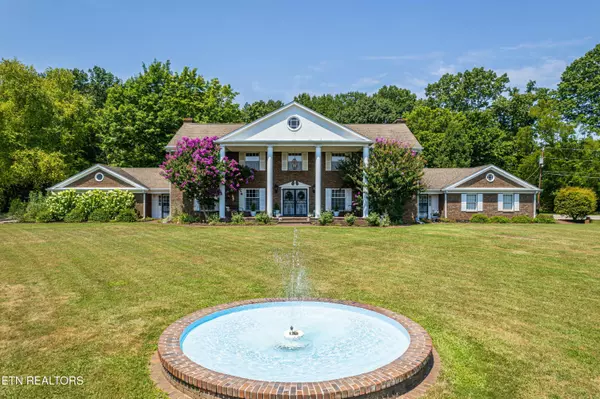 5267 Fountain Head LN, Knoxville, TN 37918