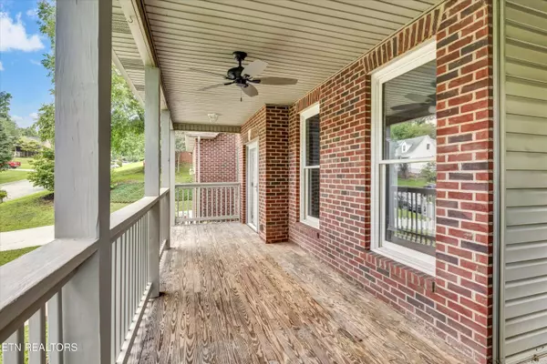 Powell, TN 37849,363 Country Run CIR