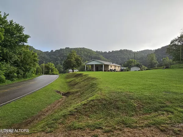 Sneedville, TN 37869,2846 Tazewell Hwy