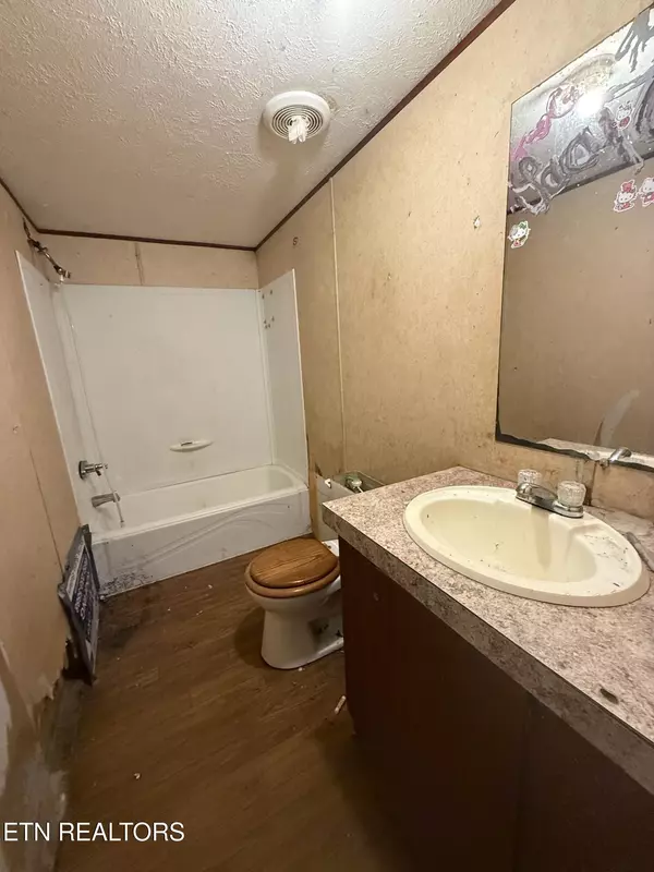 Maryville, TN 37801,7134 Brewer Rd