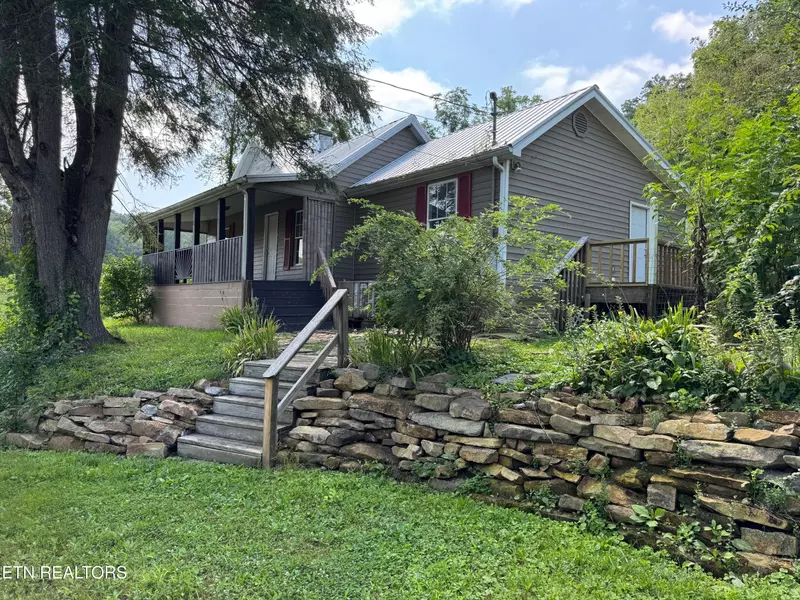 145 Shady Grove Rd, Lancing, TN 37770