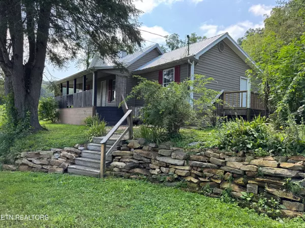 145 Shady Grove Rd, Lancing, TN 37770