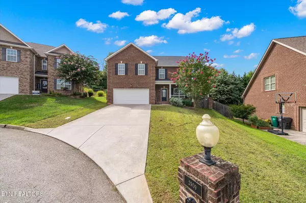 Knoxville, TN 37938,2909 Cambridge Shores LN