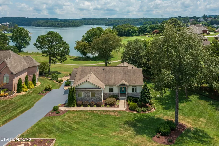 102 Cayuga DR, Loudon, TN 37774