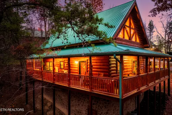 2017 Smoky Cove Rd, Sevierville, TN 37876