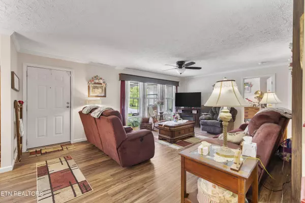 Duff, TN 37729,5273 White Oak Rd