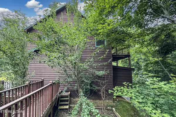 Sevierville, TN 37862,4120 Burning Tree LN