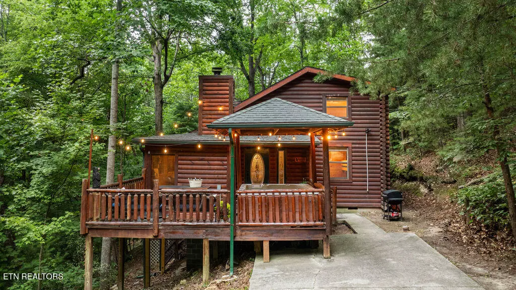 Sevierville, TN 37876,1527 Tyler WAY