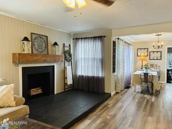 Knoxville, TN 37924,8020 Strawberry Plains Pike PIKE