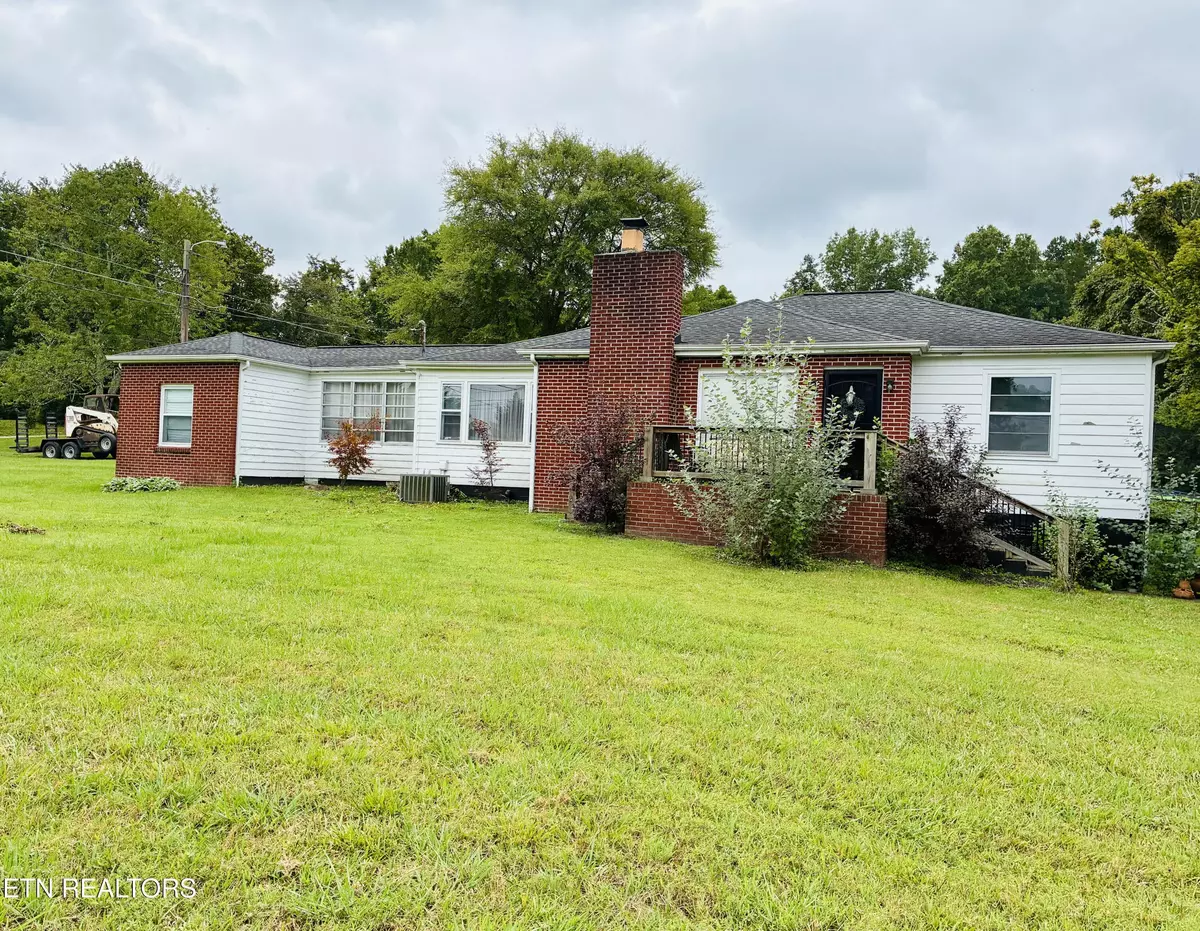 Knoxville, TN 37924,8020 Strawberry Plains Pike PIKE