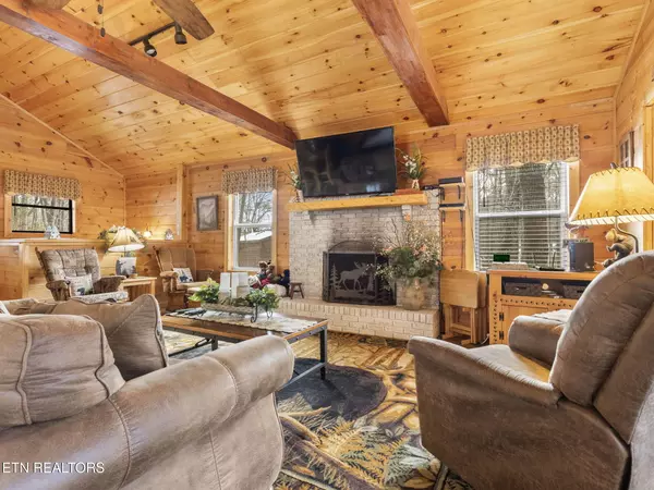 Sevierville, TN 37876,1663 Mountain View Rd