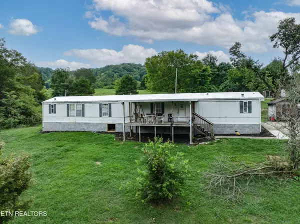 Clinton, TN 37716,141 Cox Loy LN