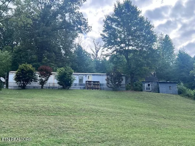 130 Gentry LN, Luttrell, TN 37779