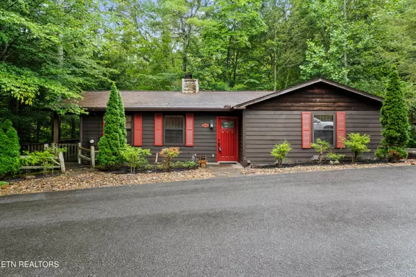 418 Laurel Trace Rd, Townsend, TN 37882