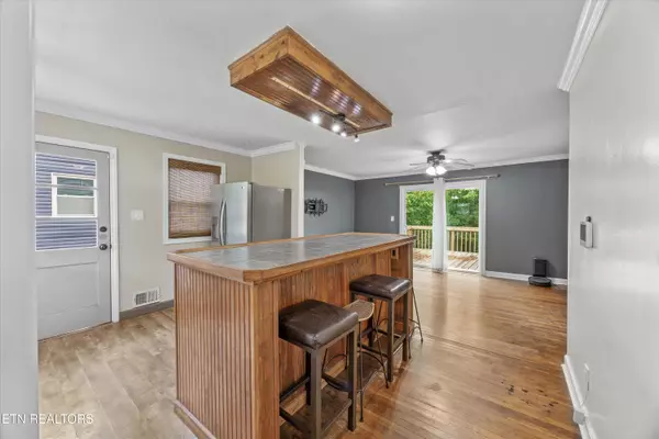 Oak Ridge, TN 37830,135 Arrowwood Rd