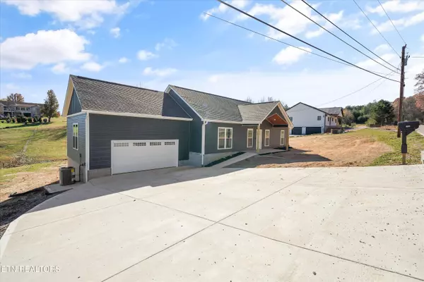 Maryville, TN 37804,4066 Sevierville Rd