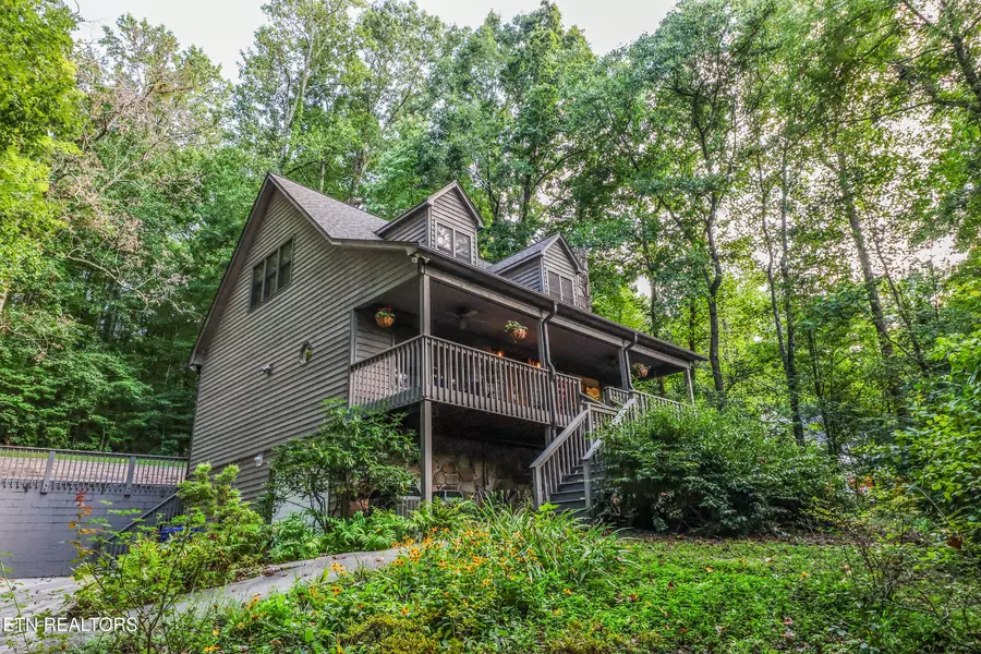 1138 Outer DR, Oak Ridge, TN 37830