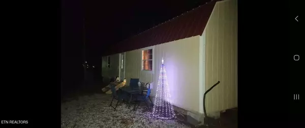 Oneida, TN 37841,145 Shelton LN