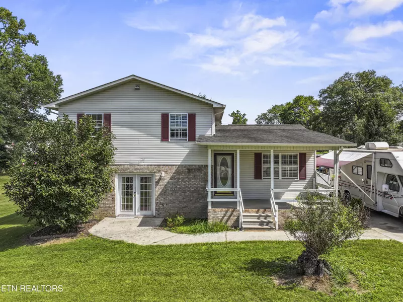 724 3rd Ave, Oneida, TN 37841