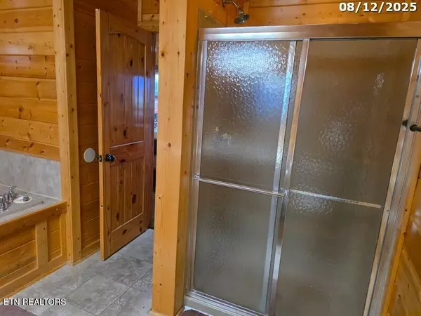 Sevierville, TN 37876,2709 Misty Blue Mountain DR