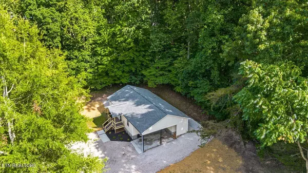 Jacksboro, TN 37757,355 Mcdeerman Rd