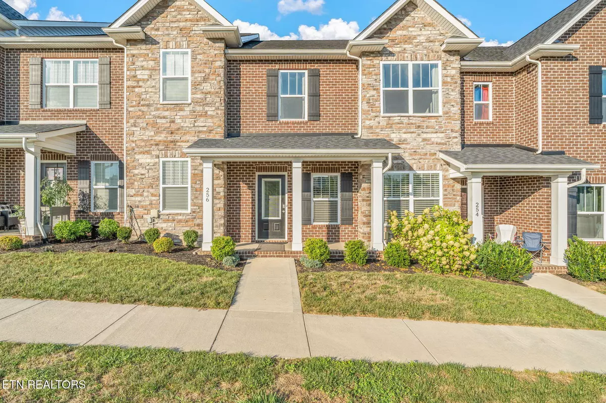 Oak Ridge, TN 37830,256 Broadberry Ave