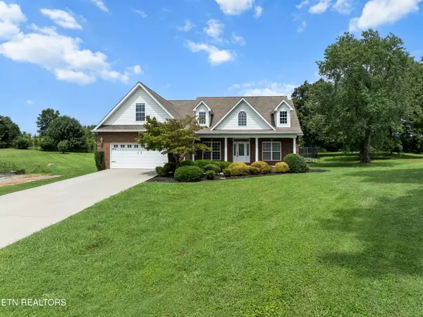 2721 Raylee DR, Maryville, TN 37803