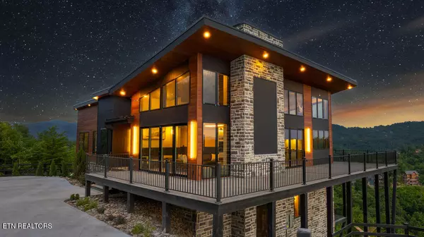 2848 Red Sky DR, Sevierville, TN 37862