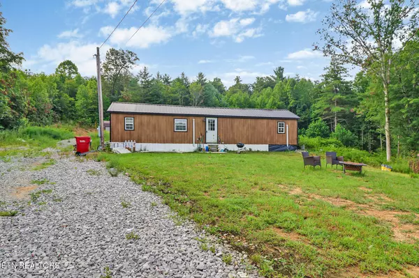 Deer Lodge, TN 37726,204 Ernie Hurst Rd