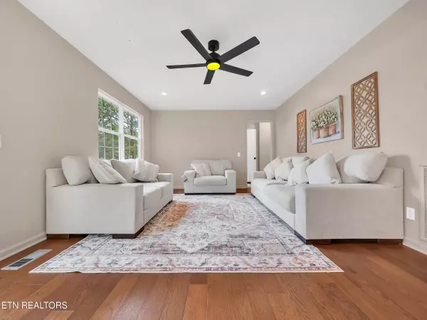 Sweetwater, TN 37874,210 Clark St