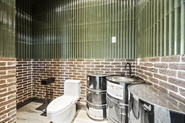 Sevierville, TN 37876,210 Granite Drive DR