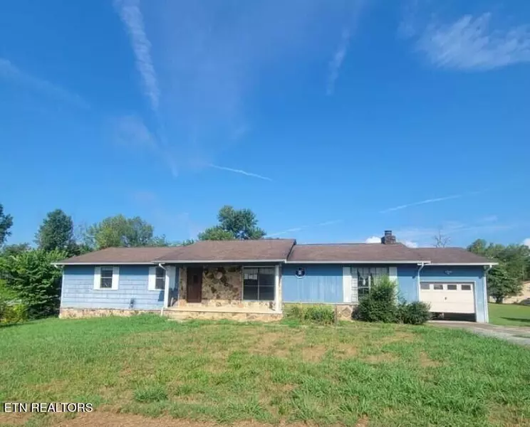 130 Third St, Rockwood, TN 37854