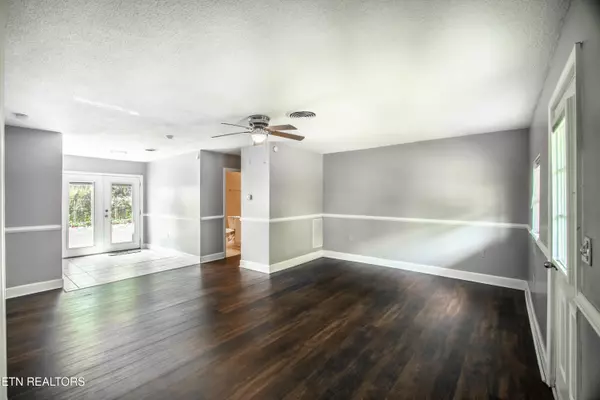 Kodak, TN 37764,2841 Holiday Hills Rd