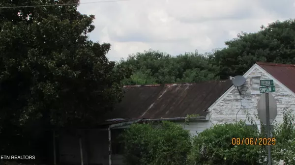 Loudon, TN 37774,1106 Freedman St