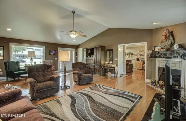 Sevierville, TN 37876,3090 Shaconage Trail