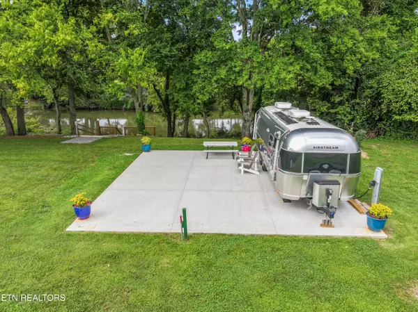 Walland, TN 37886,+/- 5Acres Old Walland Hwy