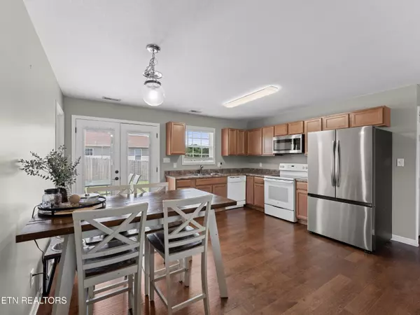 Mascot, TN 37806,2117 Connor Isaac LN