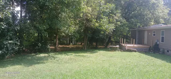 Etowah, TN 37331,395 Iowa Ave