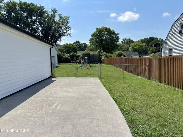 Clinton, TN 37716,505 Cherokee Ave