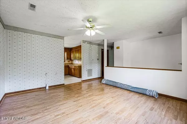 Crossville, TN 38572,773 Dunbar Rd