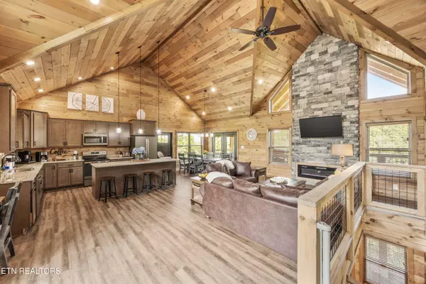 Sevierville, TN 37862,4471 Stackstone Rd