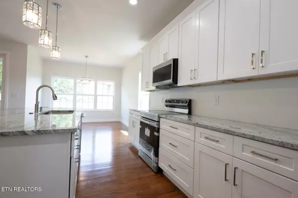 Corryton, TN 37721,5926 Whisper Ridge ln LN