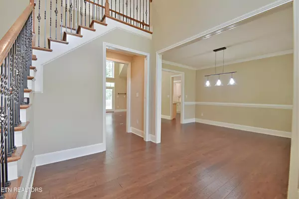 Knoxville, TN 37922,737 Bent Ridge LN