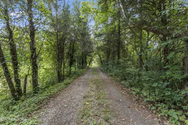 Maryville, TN 37804,702 Calderwood Hwy