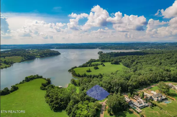 Knoxville, TN 37922,250 Arcadia Peninsula Way
