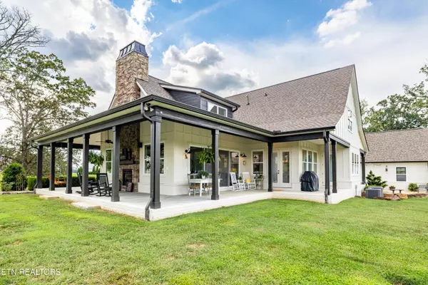Maryville, TN 37804,306 Coulter Rd