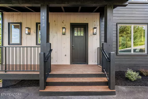 Sevierville, TN 37876,1423 Mountain Ash WAY