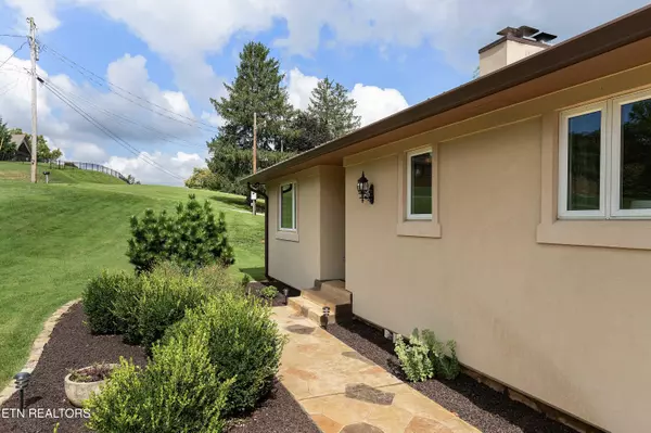 Louisville, TN 37777,4237 Smoot LN