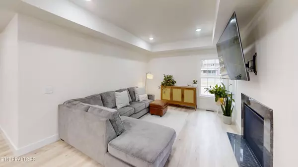 Crossville, TN 38571,127 Bluff View Lp